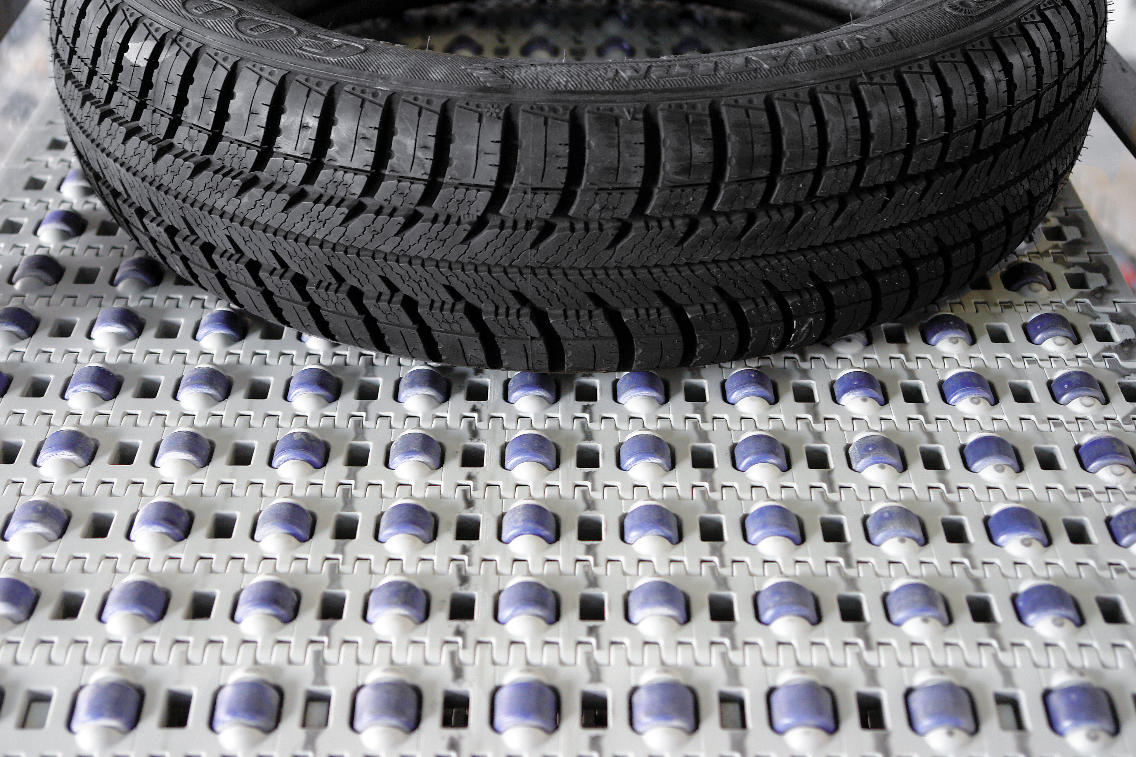 Tire_21.JPG Tire_21.JPG